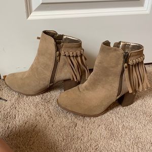 Great shape, just no longer like anymore 🖤